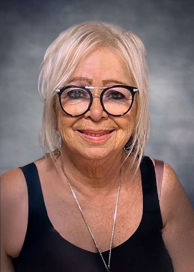 CAROLE HUNT