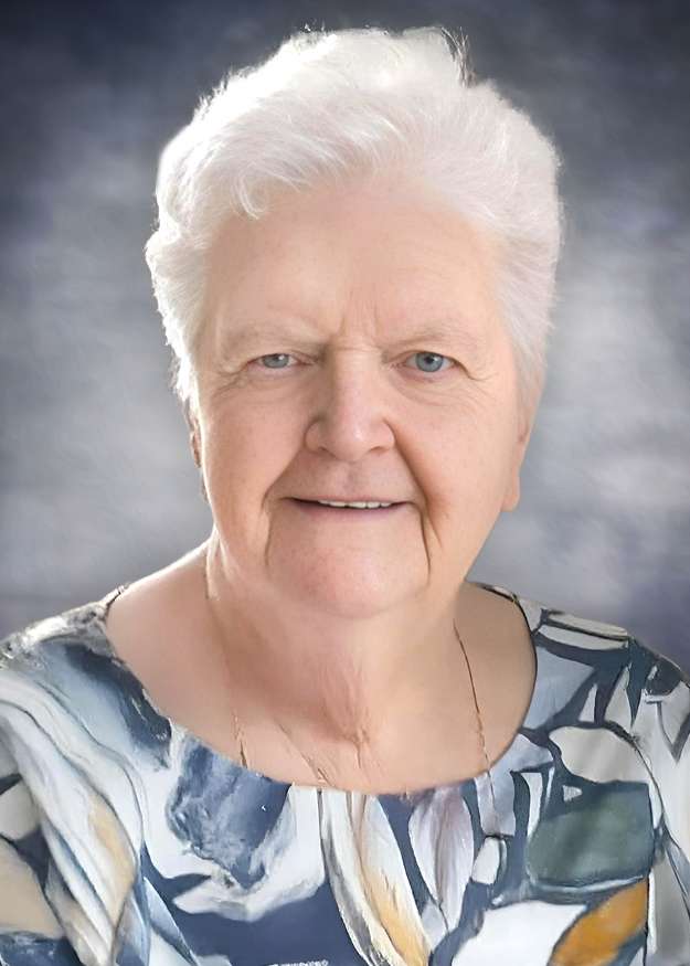MADELEINE ROY (NÉE ST-PIERRE)